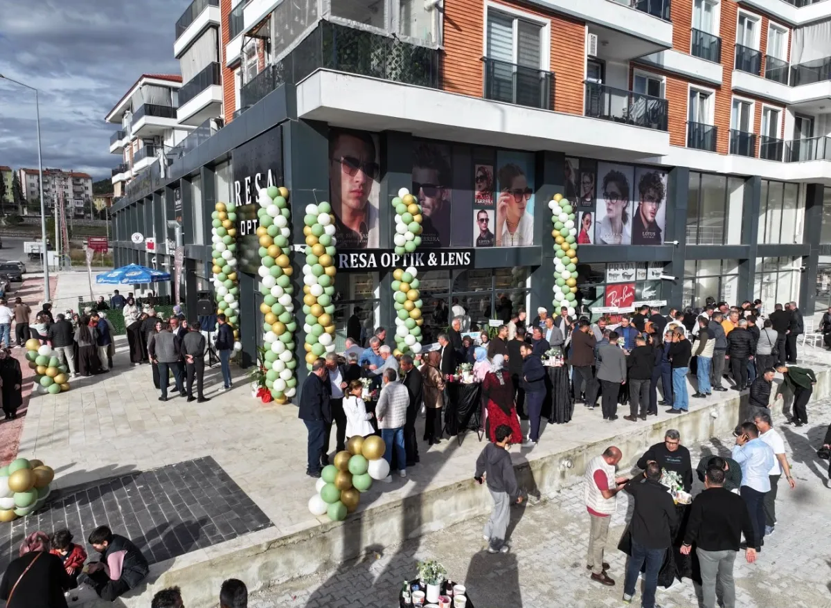 Bucak’ta Gözlük Alışverişine Yeni Bir Adres: Resa Optik Lens Hizmete Açılıyor!