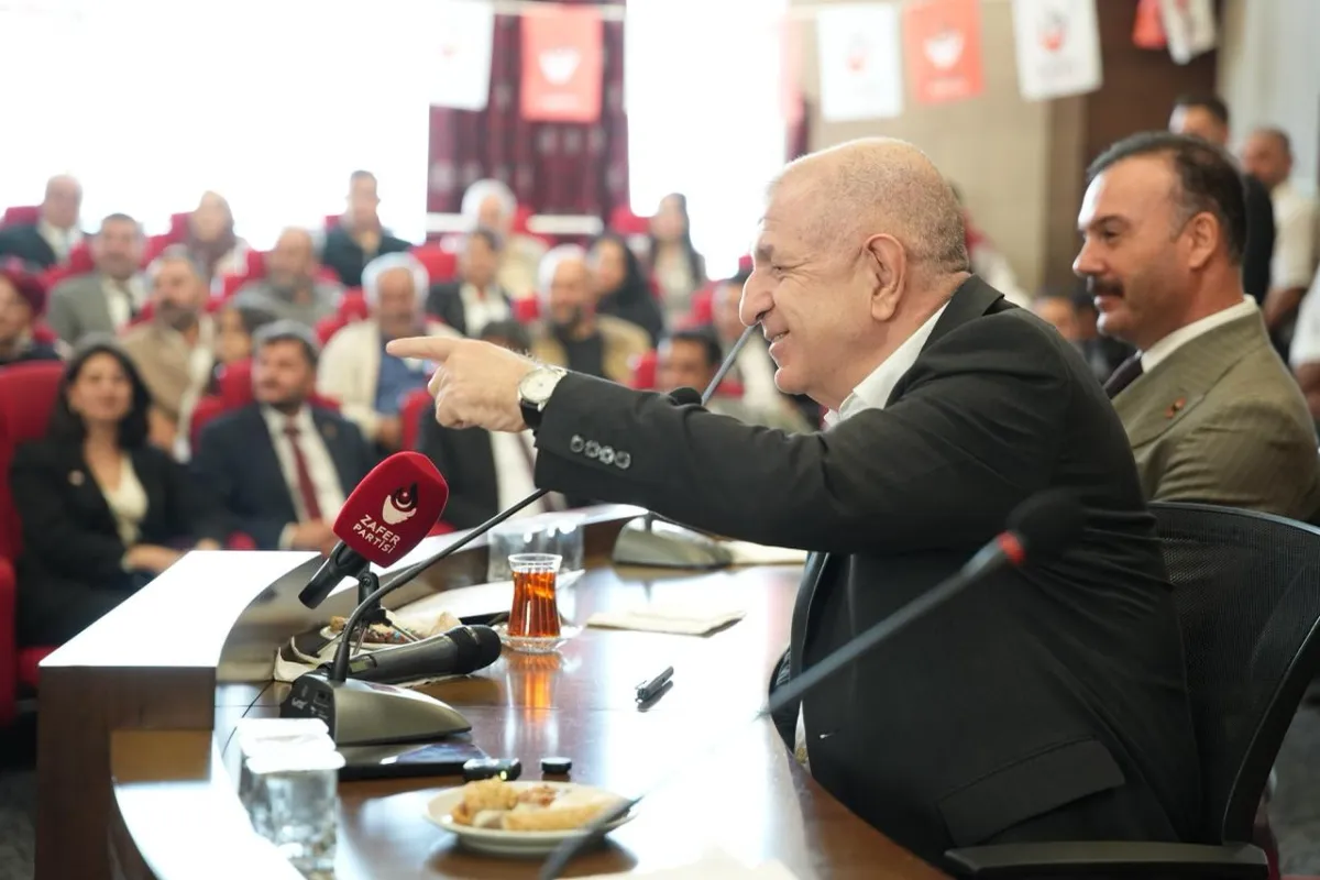 Ümit Özdağ Hatay ve Adana’da Esnaf, Vatandaş ve Sivil Toplum Kuruluşlarıyla Buluştu