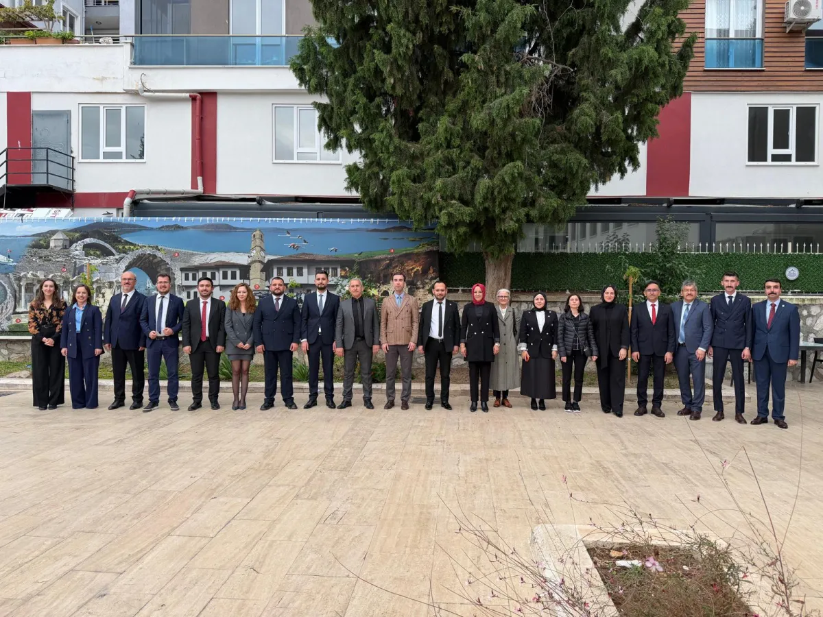 Burdur Barosu’nda Sandıktan Zeki Ertuğ Akın Çıktı! Çiğdem Çelikdemir Bozova Bucak Temsilcisi seçildi