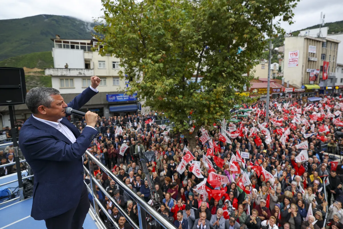 Özgür Özel Artvin’de: “YENİ Parti İktidarında Devlet Bir Partinin Malı Olmayacak”