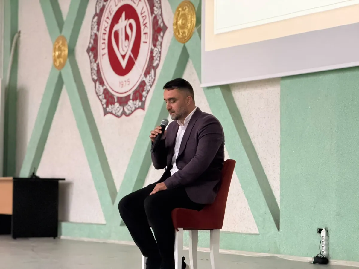 Bucak’ta "Camide Hayat Var, Hayatın Kalbi Camide Atar” Konferansı düzenlendi