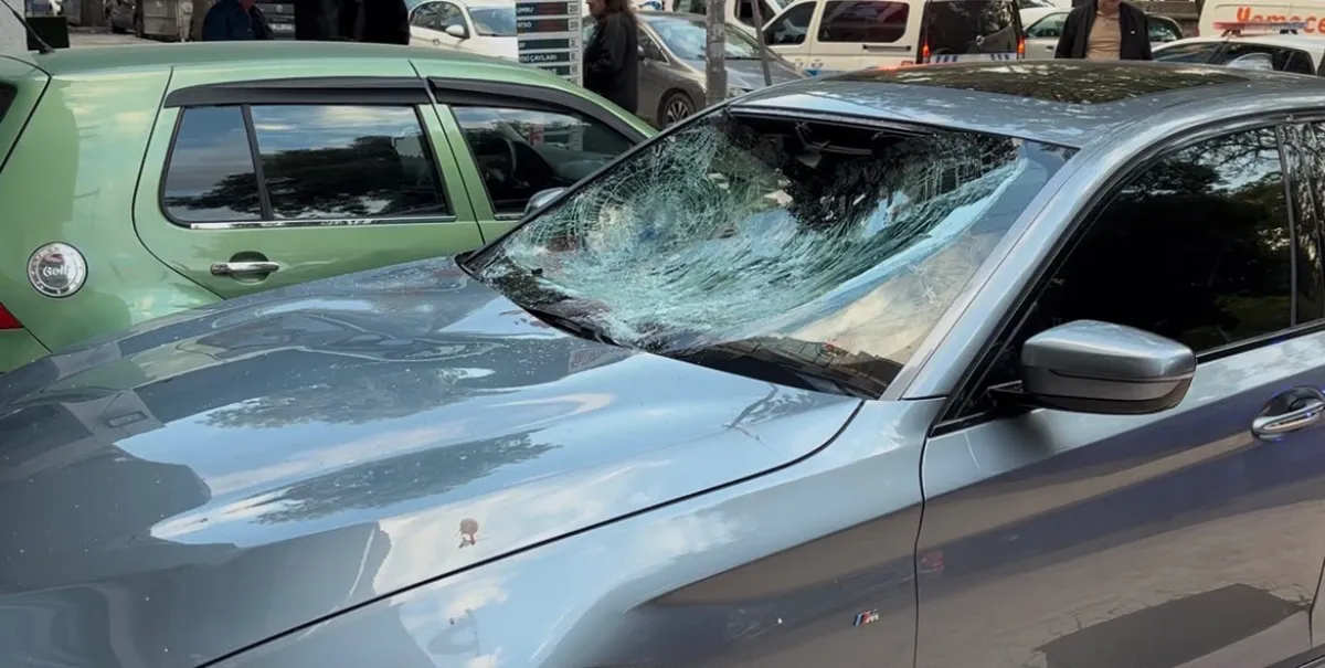 Ankara’da Dehşet Anları! 6’ncı Kattan Otomobilin Üzerine Düştü Ağır yaralandı