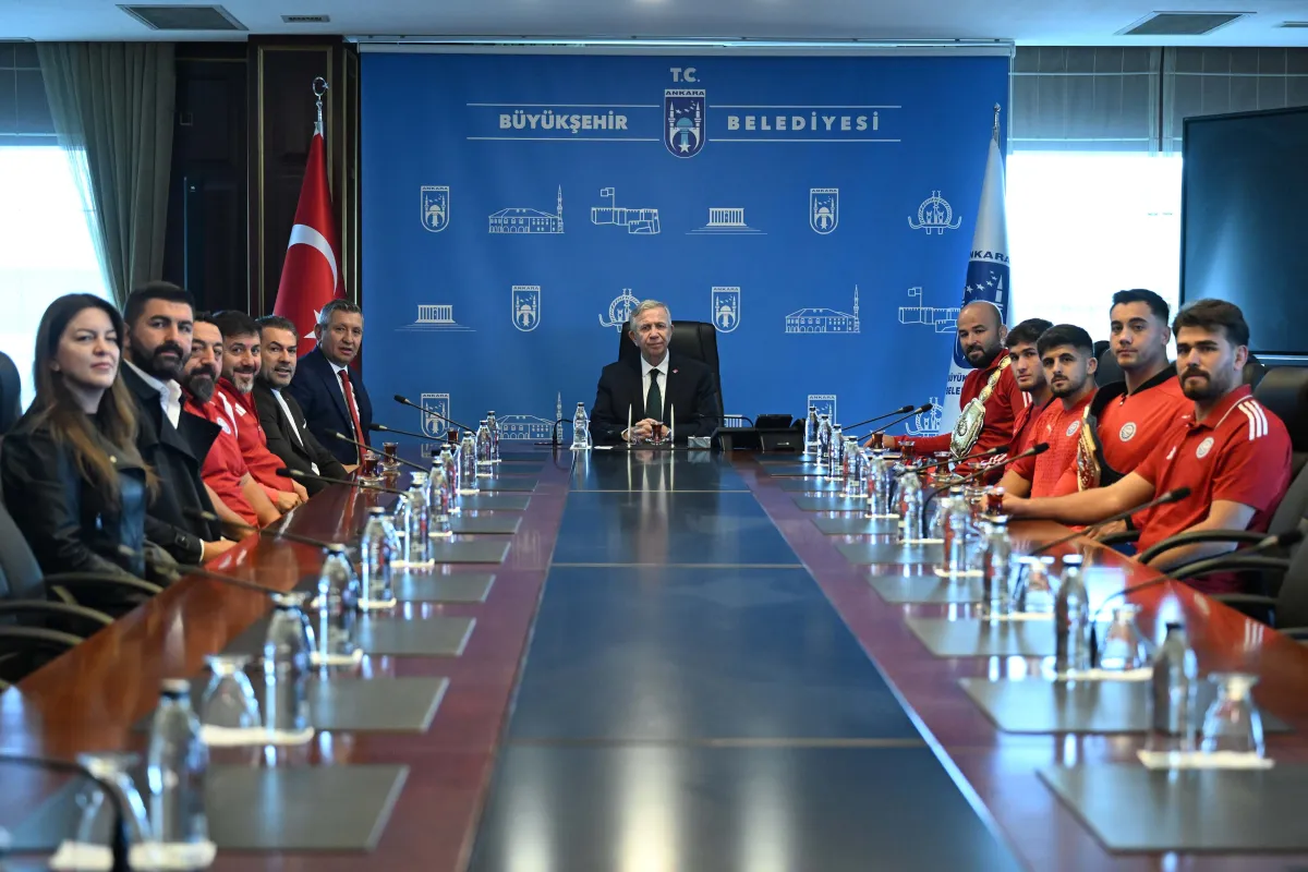 Ankara Mansur Yavaş, ASKİ Spor’un Başarılı Güreşçilerini Ağırladı