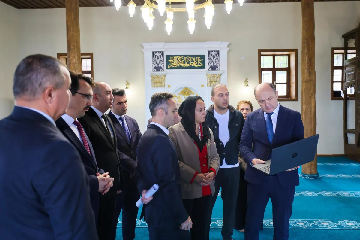 Vali Tülay Baydar Bilgihan Burdur’un Tarihi Camilerini tek tek inceledi