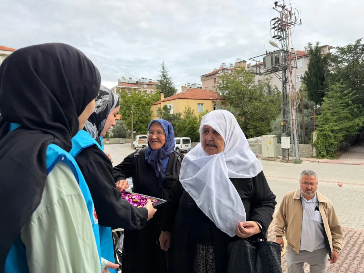 Bucak’ta nesiller aynı sofrada buluştu Büyüklerden gençlere hayat dolu öğütler