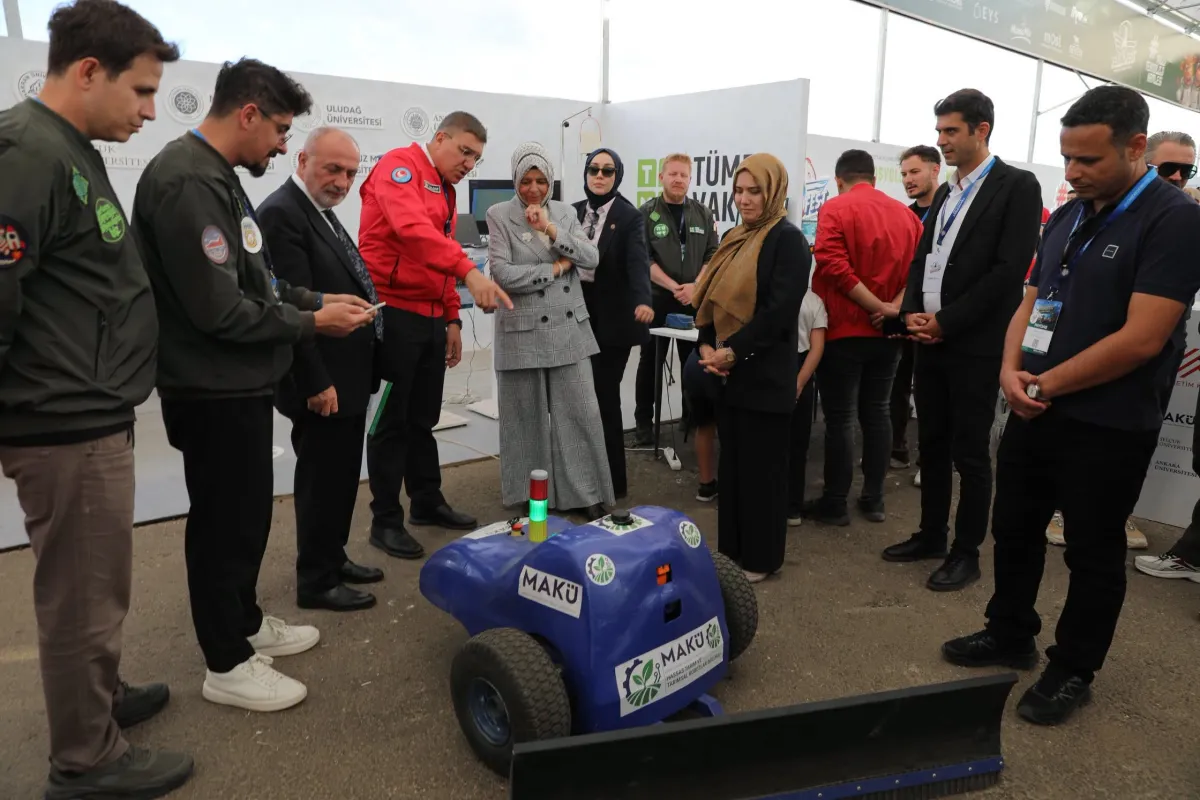 TEKNOFEST’te MAKÜ Standına Önemli Ziyaret! Tarım Teknolojileri Çalışmaları Anlatıldı