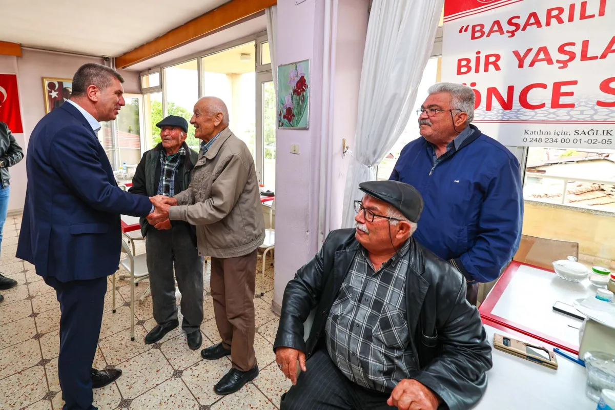 Başkan Ercengiz yaşlıları unutmadı Huzurevi sakinleriyle buluştu