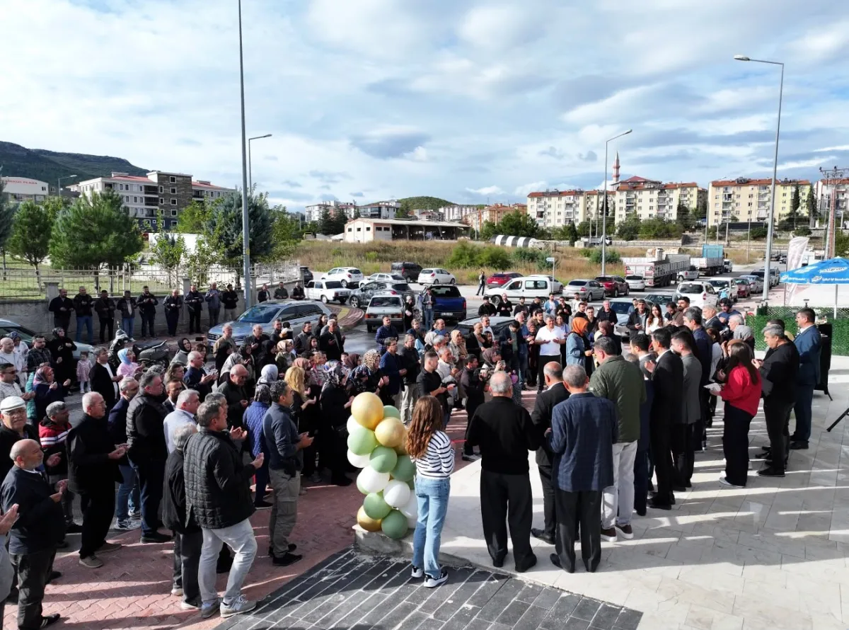 Bucak’ta Gözlük Alışverişine Yeni Bir Adres: Resa Optik Lens Hizmete Açılıyor!
