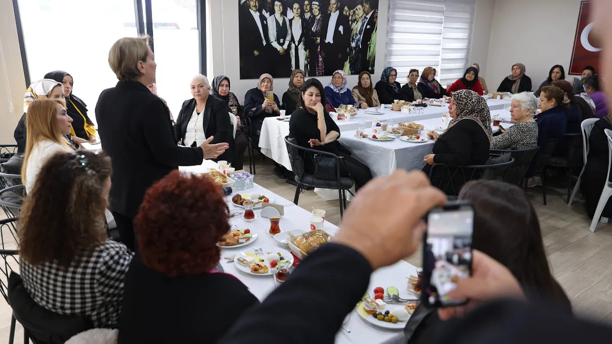 Ankara Keçiören’de “Değerlerimizin İzinde Kadın ve Aile” Buluşması