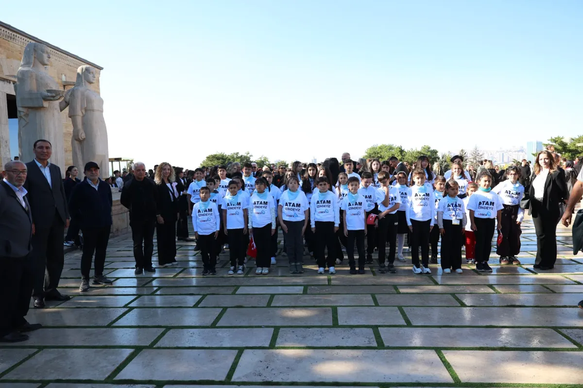 Ankara Başkan Şahin, LÖSEV Ailesiyle Anıtkabir’de Buluştu