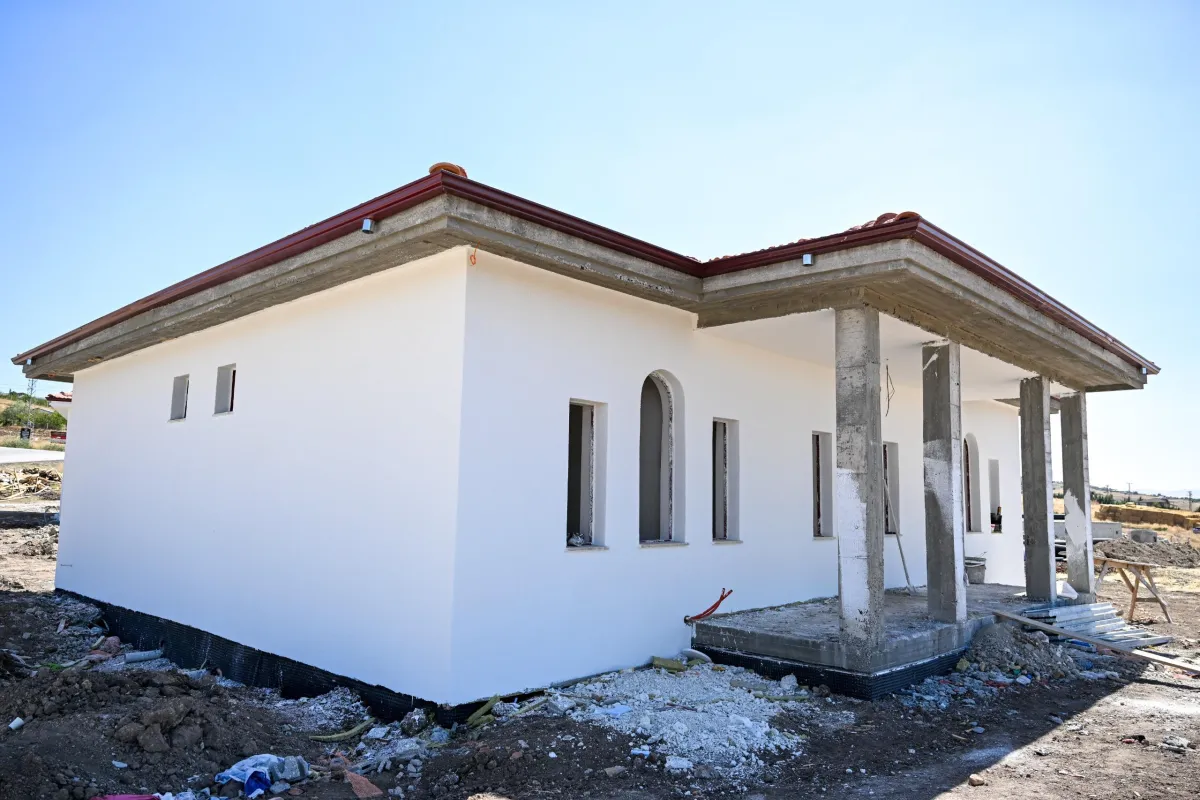 Ankara Gicik Mahallesi’ne Köy Konağı ve Halı Saha Yatırımı