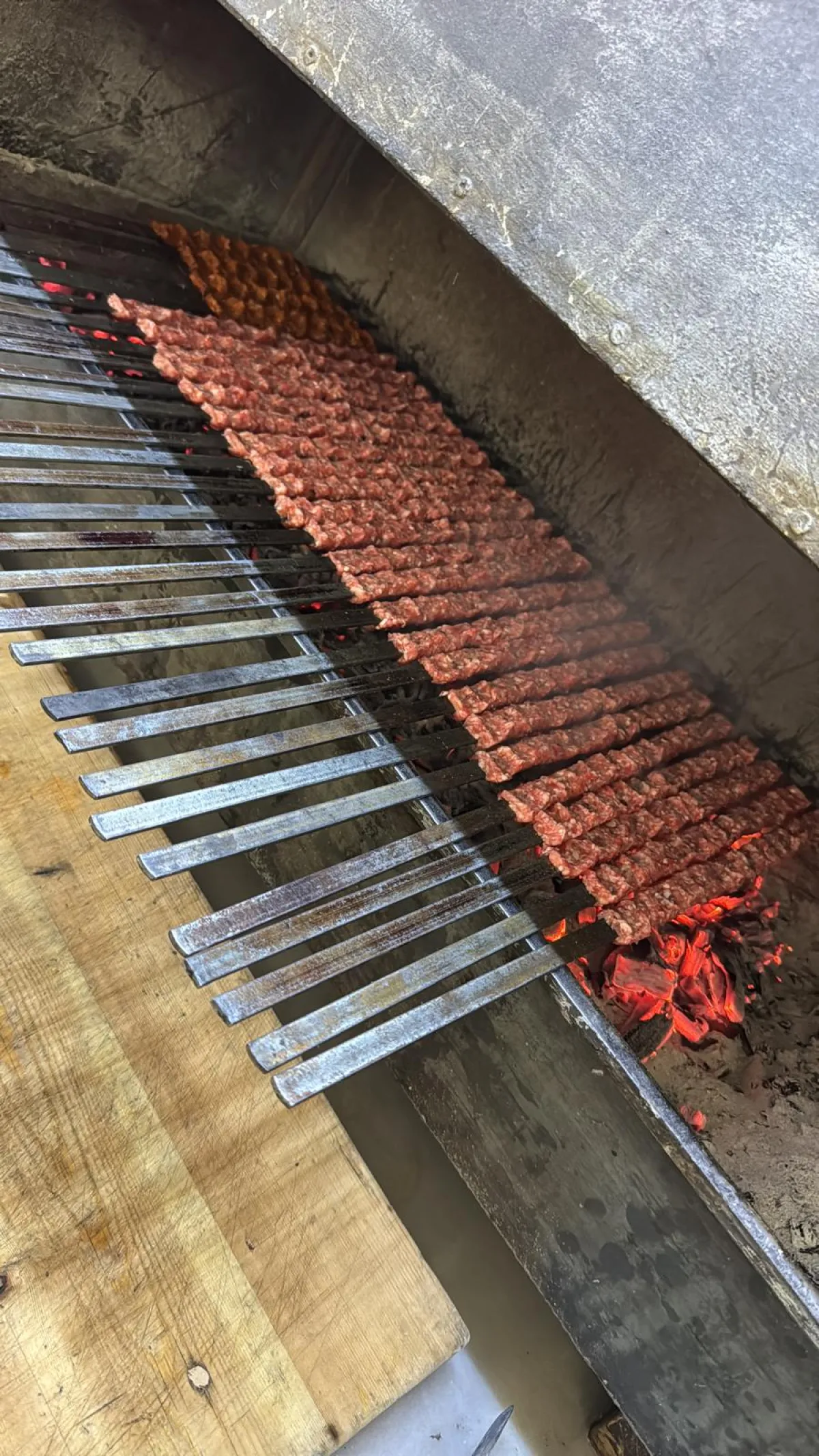 Bucak’ta Lezzet Şöleni Başladı! Coşar Kebap’tan Doyuran Menüler, Kaçırılmayacak Fiyatlar!