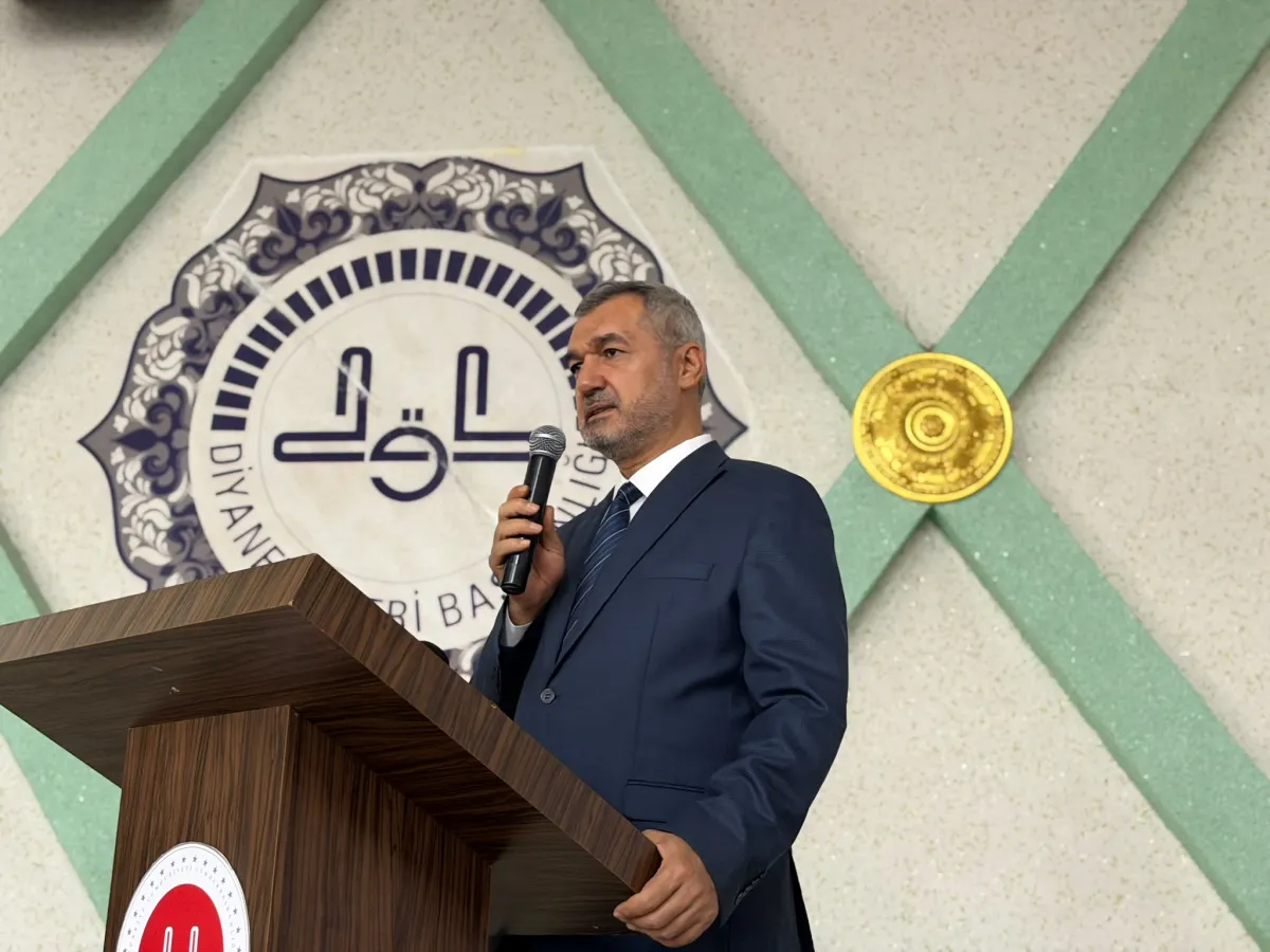 Bucak’ta "Camide Hayat Var, Hayatın Kalbi Camide Atar” Konferansı düzenlendi