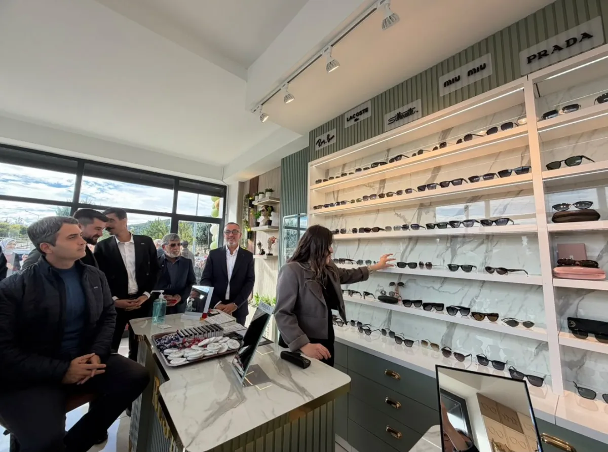 Bucak’ta Gözlük Alışverişine Yeni Bir Adres: Resa Optik Lens Hizmete Açılıyor!