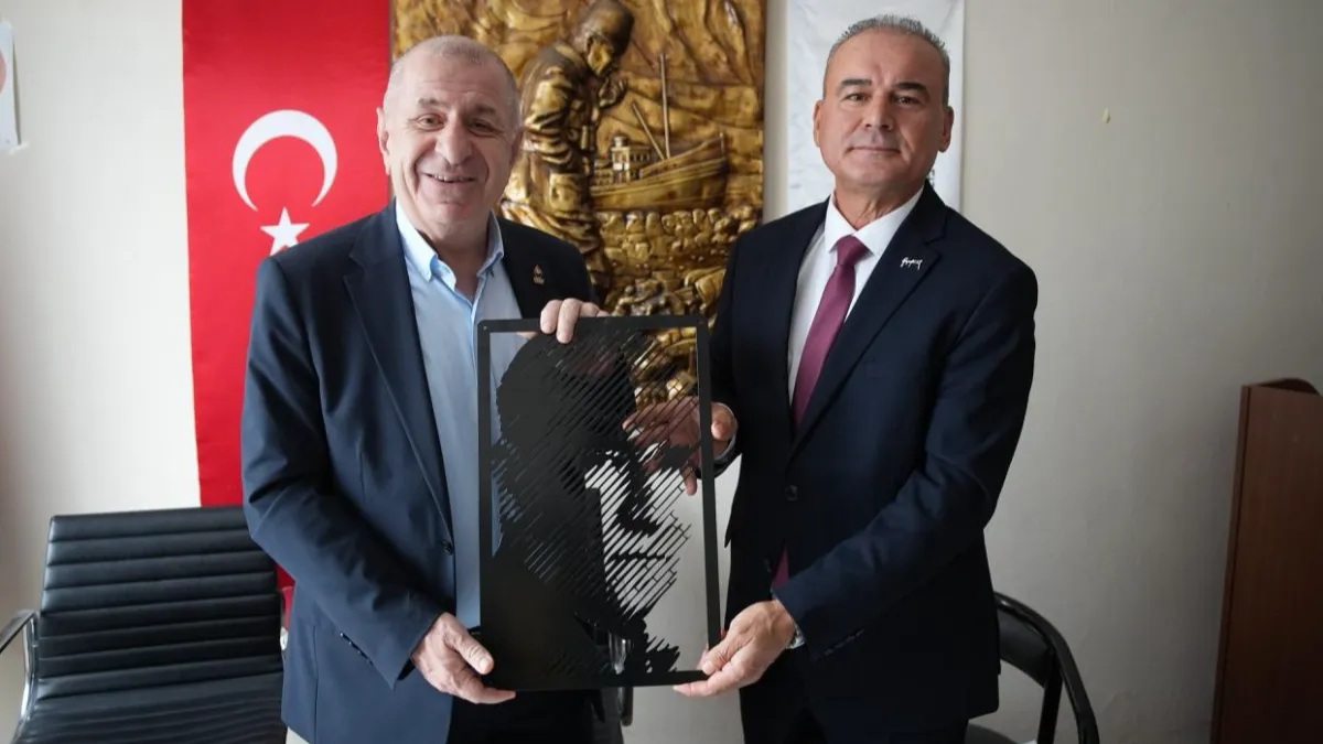 Ümit Özdağ Hatay ve Adana’da Esnaf, Vatandaş ve Sivil Toplum Kuruluşlarıyla Buluştu