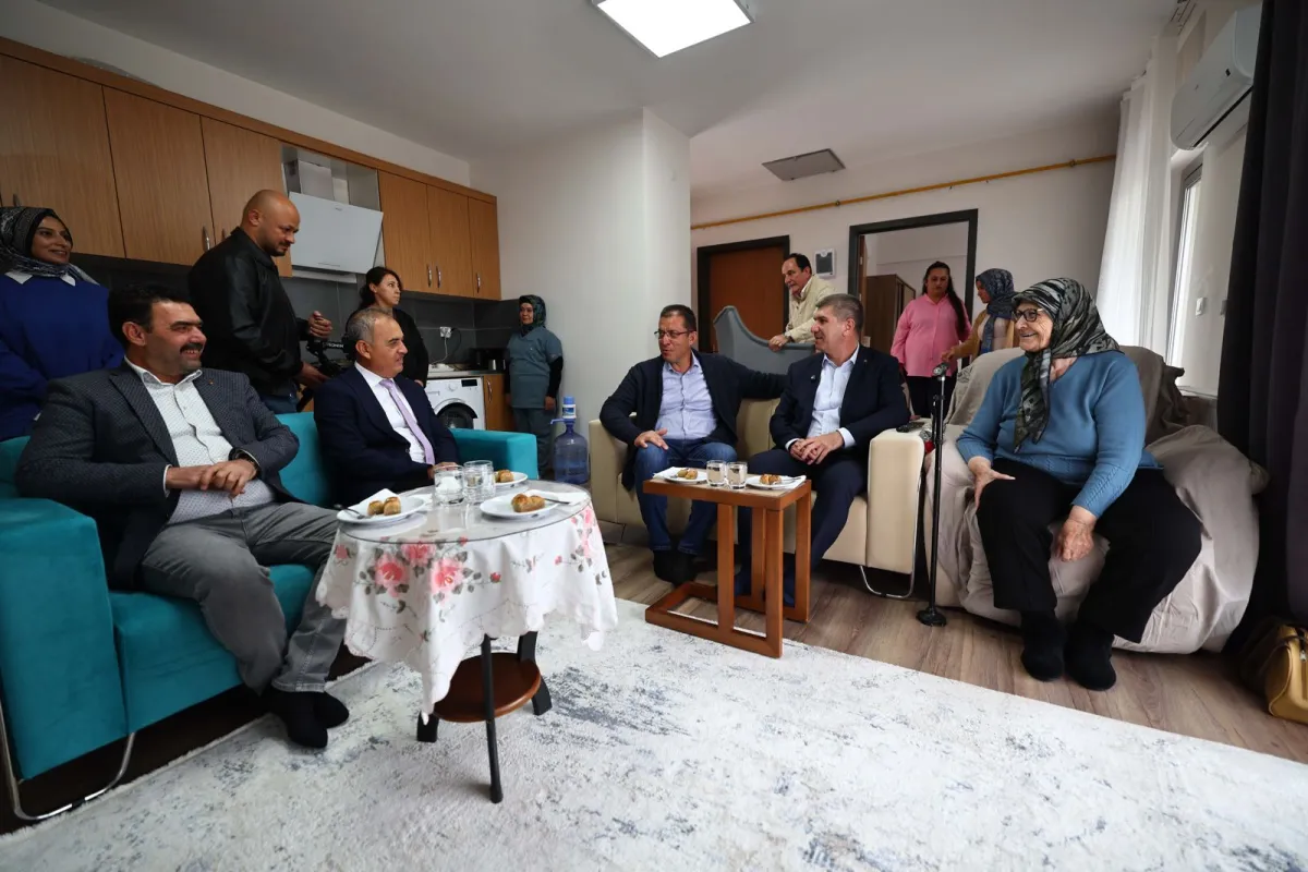 Başkan Ercengiz yaşlıları unutmadı Huzurevi sakinleriyle buluştu
