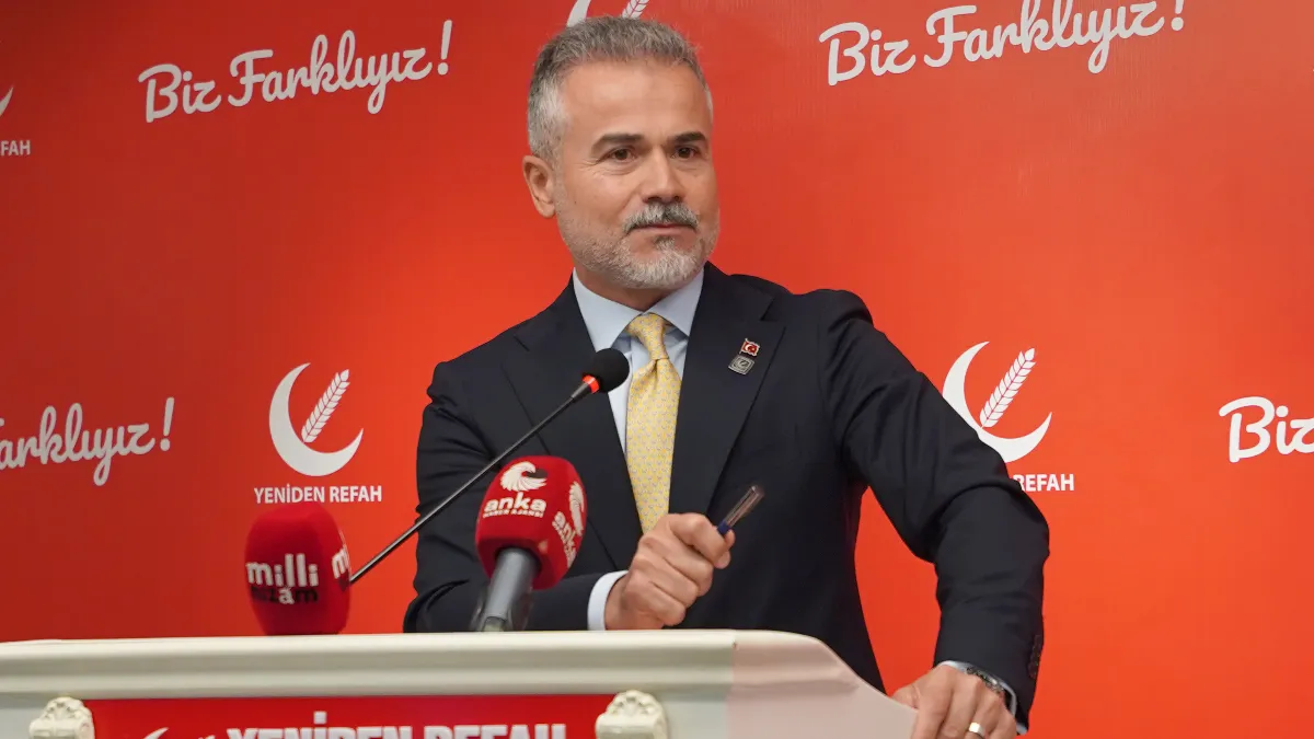 Yeniden Refah’tan Belediye Operasyonlarına Tepki: “Geçeni Partiye, Geçmeyeni Gözaltına Alıyorlar”