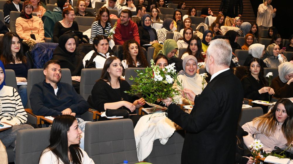 Isparta Belediyesi'nden KPSS'ye Hazırlanan Gençlere Destek: Başkan Başdeğirmen Kampı Ziyaret Etti- Haberler 