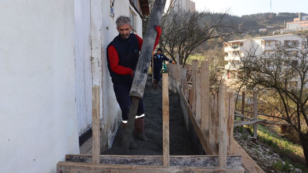  İzmit'te Engellilere Özel Yol Yapıldı: Ulaşımda Konfor Sağlandı - Haberler