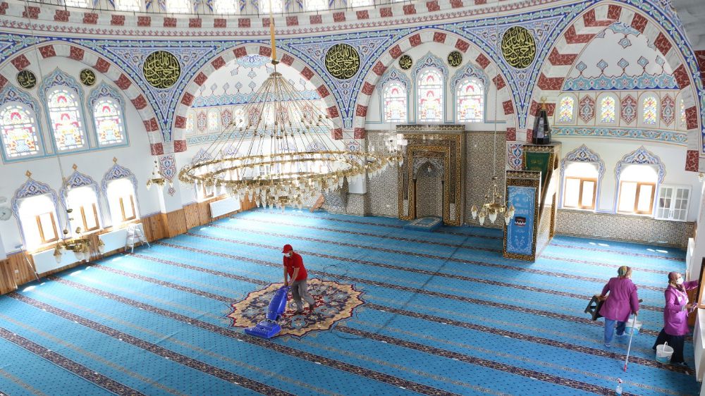 Bolu Belediyesi Camilere Yenilik Getiriyor: Güneş Enerjisi ve Daha Sık Temizlik - Haberler 