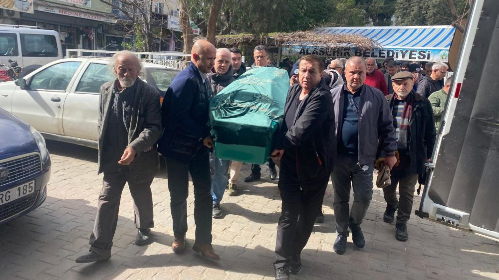Alaşehir'in Sevilen Öğretmeni Emin Bodur Hayatını Kaybetti -Haberler