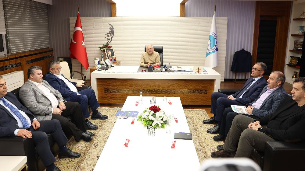 Kayseri'de Gece Yarısı Çalışmalarına Devam: "Şehrimizi Seviyoruz!" -Haberler