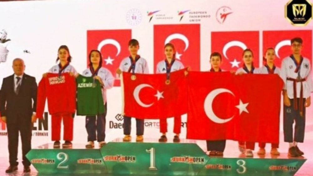 Bursa'dan Taekwondo Başarısı: 11 Madalya Kazandılar - Haberler