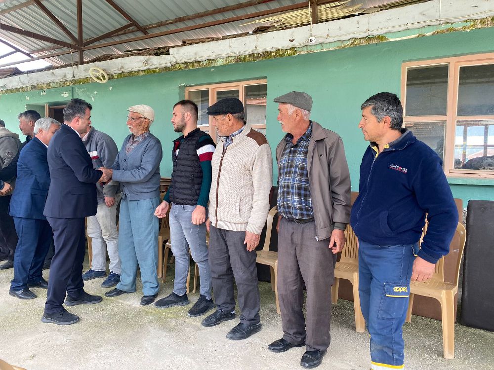 Safa Sönmez'den 1 günde 7 köy 157 haneye ziyaret