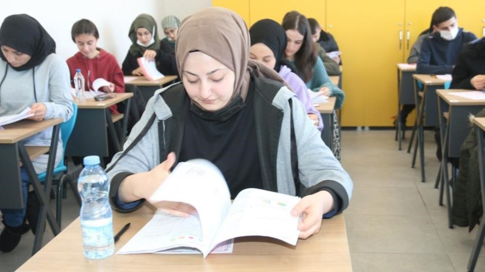  Edremit Belediyesi'nden 4 Bin 400 Öğrenciye YKS Desteği! - Haberler 