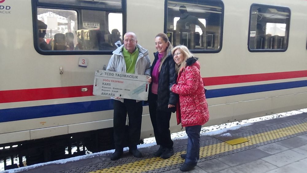 Doğu Ekspresi Biletleri Tükeniyor: Kars'ta Kış Turizmi Zirvede -Haberler