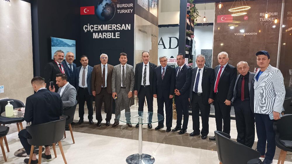 Milletvekili Özçelik, İzmir Mermer Fuarına katıldı