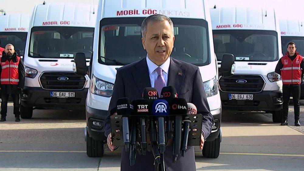 Göçmen Kaçakçılığıyla Mücadelede Yeni Araçlar: Mobil Göç Noktaları İstanbul'da! -Haberler