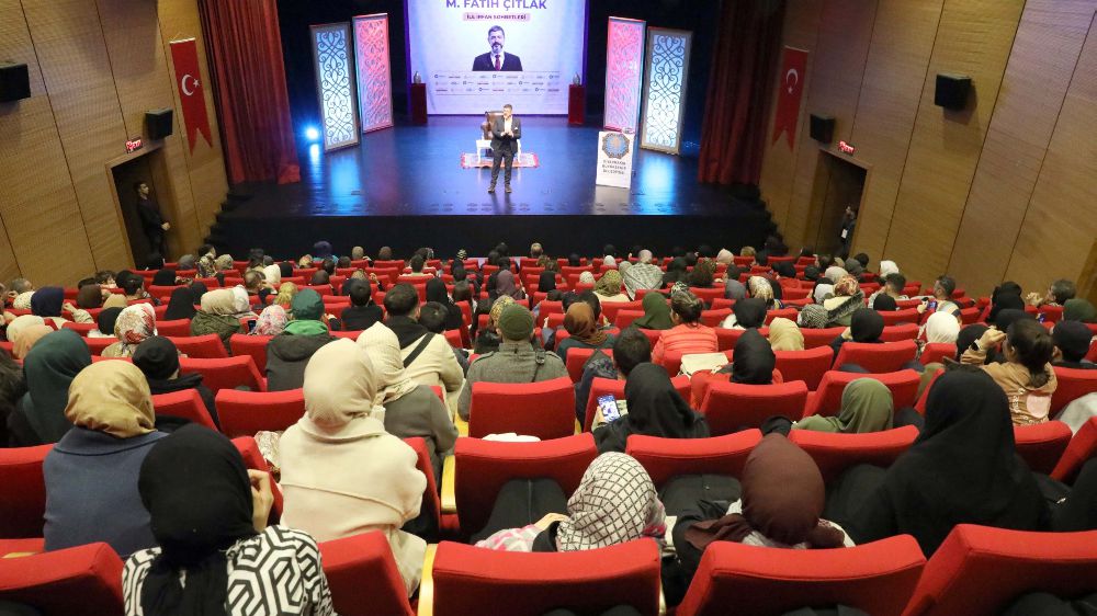 Diyarbakır'da M. Fatih Çıtlak ile İrfan Sohbetleri Gerçekleşti-Haberler 