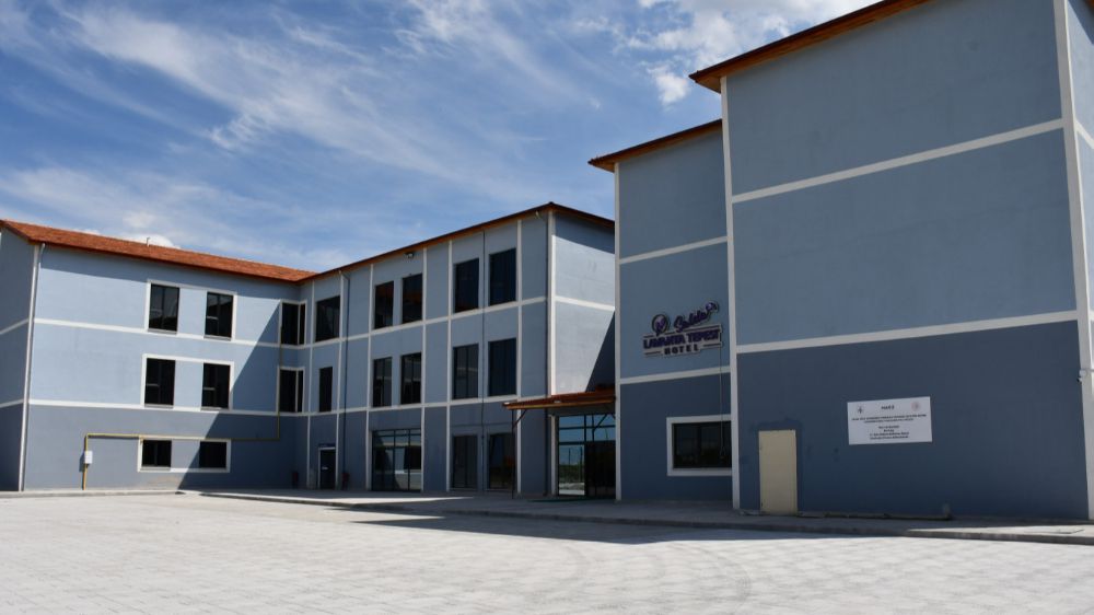 MAKÜ Lavanta Tepesi Otel Salda Hizmete Açıldı