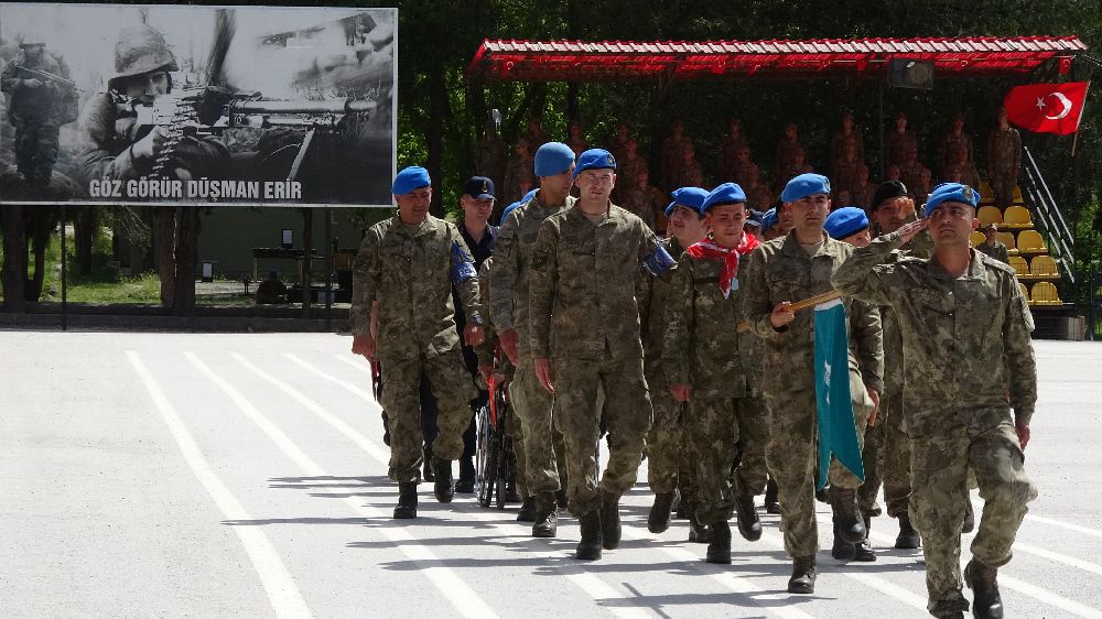 Burdur’da engelli gençler temsili askerlik yaptı