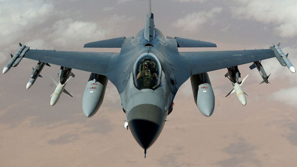 F-16'nın gücüne inanamayacaksınız! 