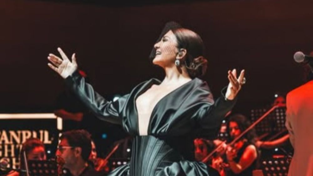 Sibel Can "An Epic Symphony 2024" turnesinin son konserini CSO Ada Ankara’da gerçekleştirdi.