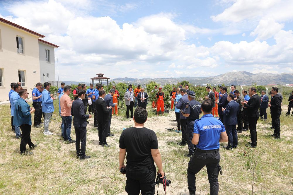 Burdur'da yeni cezaevi kampüsünde fidan dikimi yapıldı
