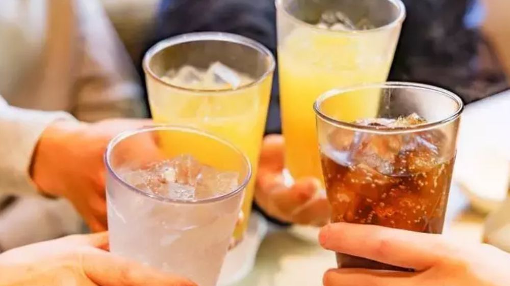 Tütün kadar zehirliymiş: Bardak bardak içiyoruz ama tansiyonu, şekeri tavan yaptırıyor