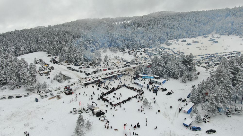 Kastamonu Araç Yayla Kış Festivalinden Renkli Görüntüler