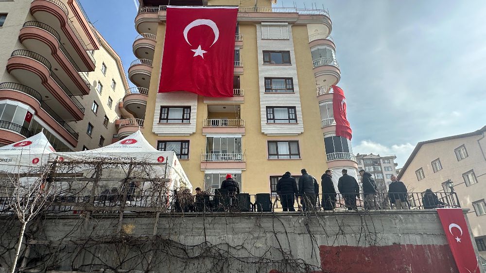  Pilot Emniyet Amiri Cemil Gülen'in şehit haberi baba ocağına ulaştı