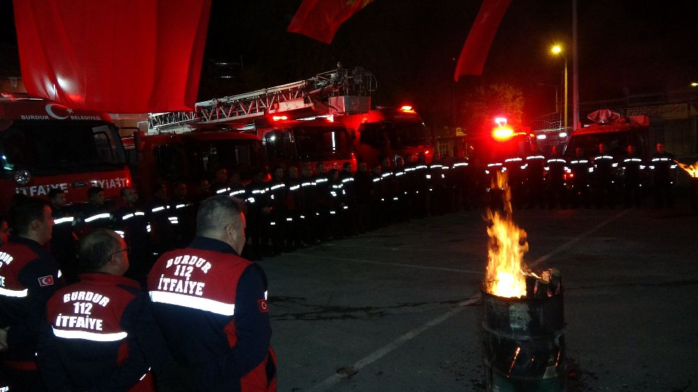 Burdur İtfaiyesi 6 Şubat Depremini Andı: Gözyaşlarına Boğulan Anma Töreni