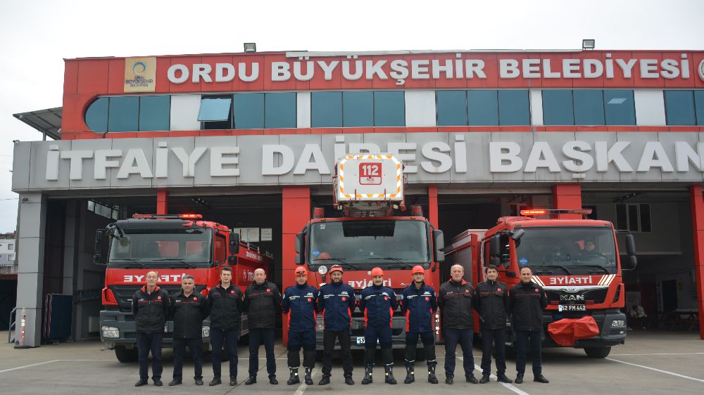 Üzerinden bir sene geçen depremi İtfaiye ekipleri anlattı