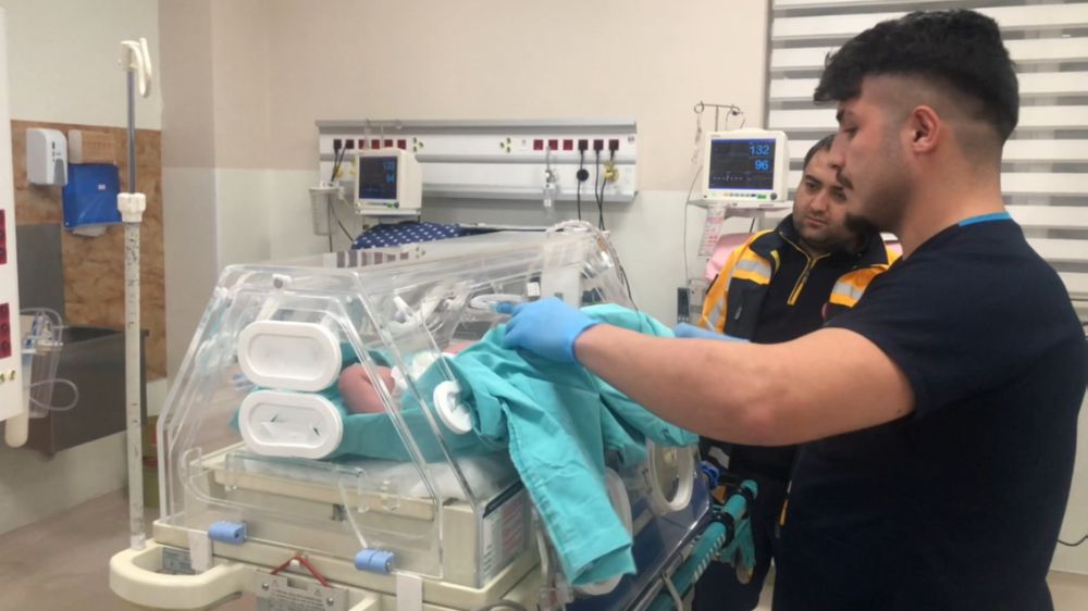 Organ yetmezliği olan Yılmaz bebek iyileşmek için İzmir'de