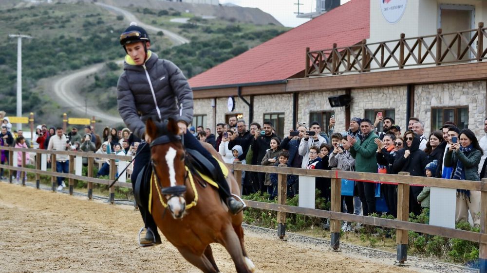  Aliağa, doğa sporları tutkunlarına kapılarını açamaya devam ediyor