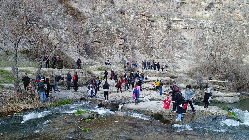 Ihlara Vadisi  yüz binlerce yerli ve yabancı turisti ağırladı