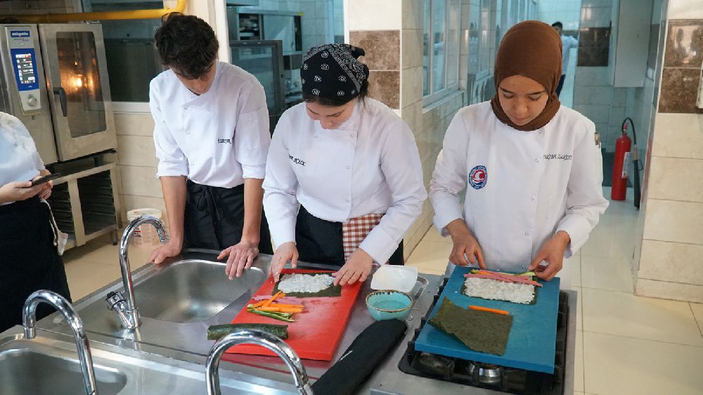 MAKÜ’de Kore Mutfağı Eğitimi