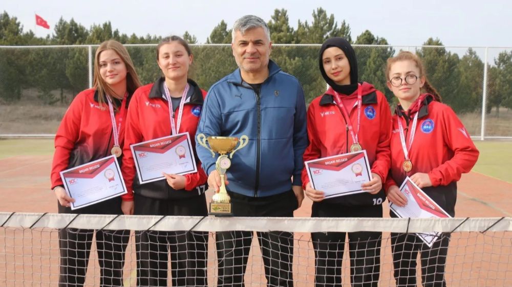 “Gençler Tenis İl Birinciliği” turnuvası gerçekleştirildi | Haberler 