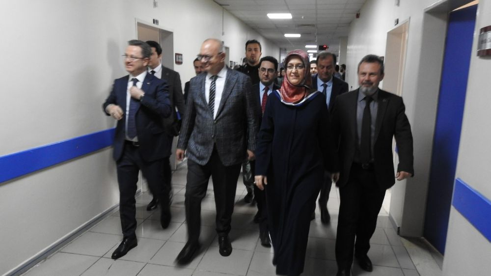 Manisa'da Prostatlı Hastalara Umut Işığı: Prostatlı Hayat Merkezi Açıldı! -Haberler