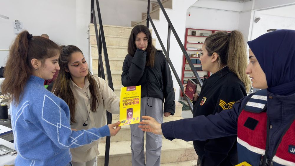 Tekirdağ'da Jandarmadan KADES ve 6284 Sayılı Kanun Eğitimi - Haberler